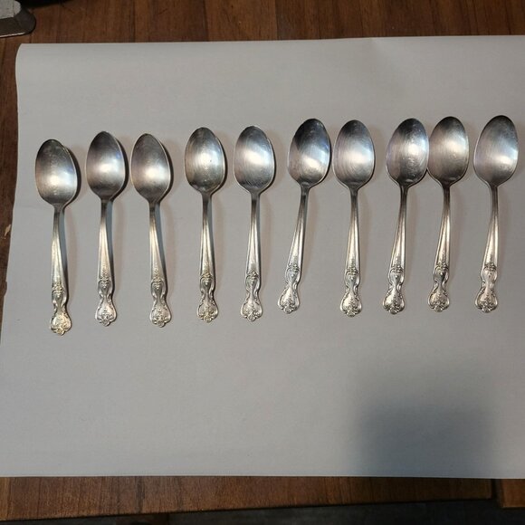 Vintage Wm. Rogers Inspiration-Magnolia Silverplate Teaspoons Set Of 10 - Picture 1 of 2